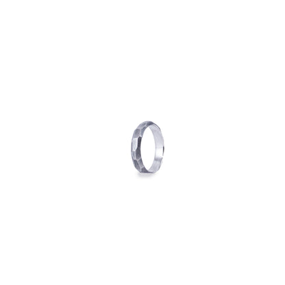 Bague "Faceted ring"